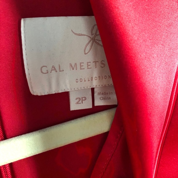 Gal Meets Glam Ruby Dress in Red Satin - Picture 5 of 5